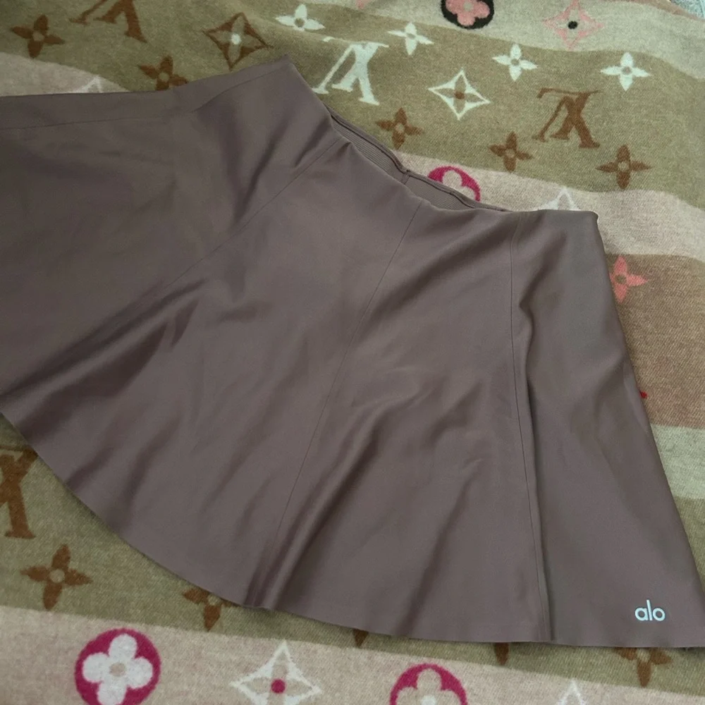 ALO Yoga Smoky Quartz Airlift Tennis Skirt